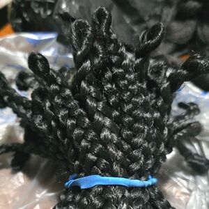 Loose Black Braided Hair Extensions, No Tags -about 175 Pcs